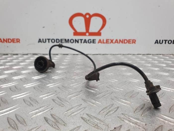 Begagnade ABS-sensor Mercedes A (W169) 2.0 A-160 CDI 16V 3-Drs. Pris € 30,00 Marginaltabell erbjuds av Alexander Autodemontage