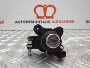 Used Rear lock cylinder BMW 3 serie (E46/2) 318 Ci 16V Price on request offered by Alexander Autodemontage