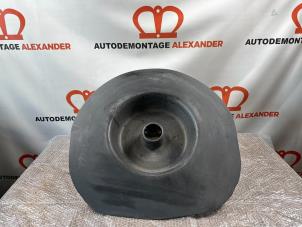 Used Spare wheel holder BMW 3 serie (E46/2) 318 Ci 16V Price on request offered by Alexander Autodemontage