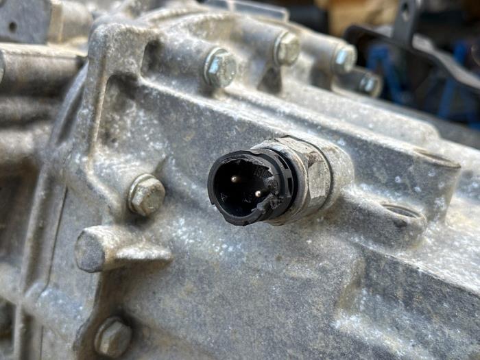 Gearbox from a Renault Master IV (FV) 2.3 dCi 145 16V RWD 2014