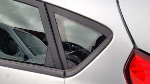 Usados Ventanilla adicional de 4 puertas izquierda detrás Ford Fiesta 6 (JA8) 1.0 EcoBoost 12V 100 Precio de solicitud ofrecido por Alexander Autodemontage