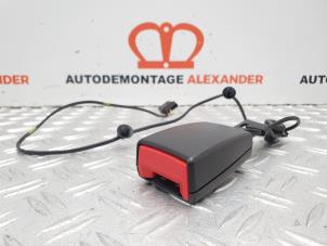 Used Front seatbelt buckle, right Alfa Romeo MiTo (955) 1.3 JTDm 16V Eco Price on request offered by Alexander Autodemontage