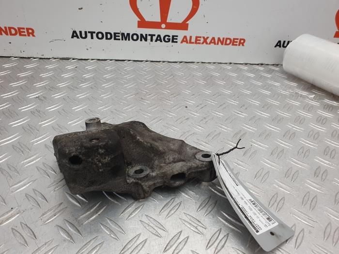 Gebrauchte Getriebe Halterung Seat Leon (1P1) 1.9 TDI 105 Preis € 19,99 Margenregelung angeboten von Alexander Autodemontage