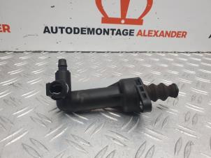 Usagé Embrayage cylindre auxiliaire Audi A3 Sportback (8PA) 1.4 TFSI 16V Prix sur demande proposé par Alexander Autodemontage