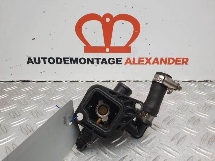 Usagé Boîtier thermostat Opel Corsa D 1.3 CDTi 16V ecoFLEX Prix € 9,99 Règlement à la marge proposé par Alexander Autodemontage