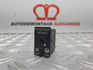 Used Airbag switch Skoda Octavia Combi (5EAC) 1.6 TDI GreenTec 16V Price on request offered by Alexander Autodemontage