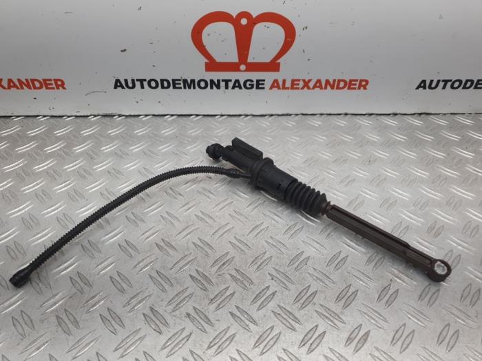 Używane Spryskiwacz reflektorów Renault Clio IV (5R) 0.9 Energy TCE 90 12V Cena na żądanie oferowane przez Alexander Autodemontage