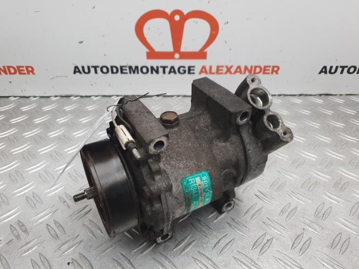 Usagé Compresseur de clim Renault Clio II (BB/CB) 1.2 Prix € 50,00 Règlement à la marge proposé par Alexander Autodemontage