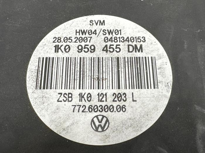 Motor de aleta de refrigeración de un Volkswagen Caddy III (2KA,2KH,2CA,2CH) 2.0 SDI 2006