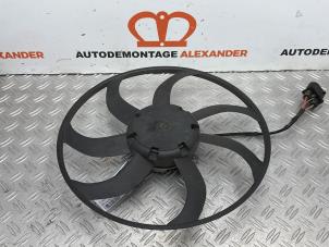 Used Fan motor Volkswagen Caddy III (2KA,2KH,2CA,2CH) 2.0 SDI Price on request offered by Alexander Autodemontage