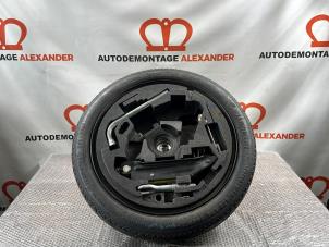 Used Jackkit + spare wheel Volkswagen Golf V (1K1) 1.4 FSI 16V Price € 150,00 Margin scheme offered by Alexander Autodemontage
