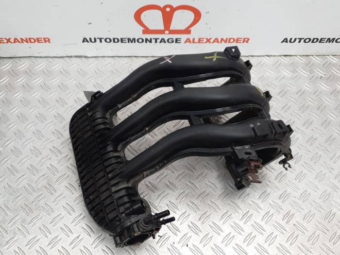 Używane Kolektor dolotowy Peugeot 308 SW (L4/L9/LC/LJ/LR) 1.2 12V e-THP PureTech 110 Cena na żądanie oferowane przez Alexander Autodemontage