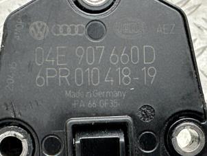 Ölstandsensor van een Volkswagen Polo V (6R) 1.4 TDI 2015