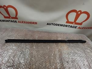 Used Window rubber Volkswagen Golf VI (5K1) 1.6 TDI 16V Price on request offered by Alexander Autodemontage