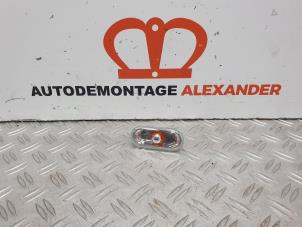 Used Front wing indicator, right Volkswagen Transporter T5 2.5 TDi 4Motion Price on request offered by Alexander Autodemontage