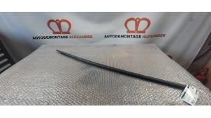 Used Window rubber Volkswagen Golf VII (AUA) 1.6 TDI 16V Price on request offered by Alexander Autodemontage