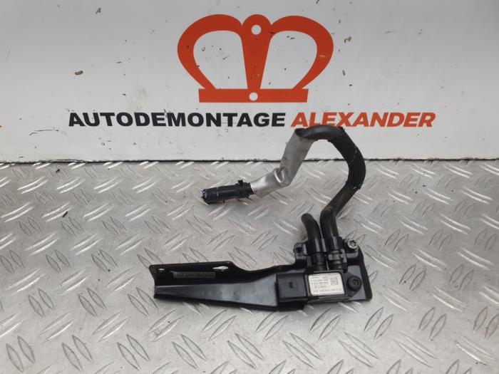 Begagnade Bränsletryckssensor Volkswagen Golf VI Variant (AJ5/1KA) 2.0 TDI 16V Pris på förfrågan erbjuds av Alexander Autodemontage