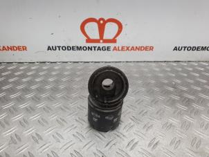 Used Oil filter housing Renault Megane III Grandtour (KZ) 1.5 dCi 110 Price on request offered by Alexander Autodemontage
