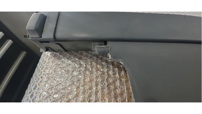 Luggage compartment cover from a Volvo V60 I (FW/GW) 2.0 D2 16V 2016