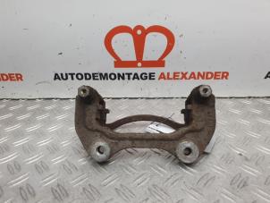 Used Front brake calliperholder, left Opel Insignia Sports Tourer 2.0 CDTI 16V 130 ecoFLEX Price on request offered by Alexander Autodemontage