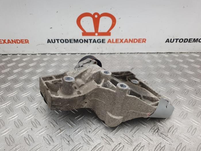 Usados Rodillo tensor correa múltiple Opel Insignia Sports Tourer 2.0 CDTI 16V 130 ecoFLEX Precio de solicitud ofrecido por Alexander Autodemontage