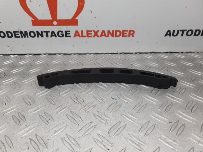Used Chain guide Volkswagen Golf V (1K1) 1.4 FSI 16V Price on request offered by Alexander Autodemontage