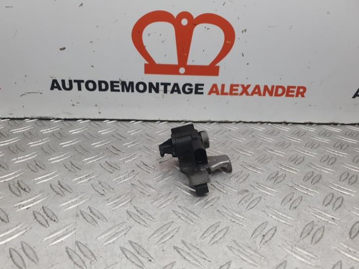 Begagnade Laddtryckssensor Volkswagen Touran (1T1/T2) 1.9 TDI 105 Euro 3 Pris på förfrågan erbjuds av Alexander Autodemontage