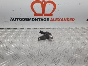 Used Oil pressure sensor Opel Astra K 1.6 CDTI 110 16V Price on request offered by Alexander Autodemontage