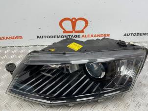 Used Headlight, left Skoda Octavia Combi (5EAC) 1.6 TDI Greenline 16V Price € 484,00 Inclusive VAT offered by Alexander Autodemontage