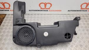 Used Subwoofer Audi A4 (B8) 1.8 TFSI 16V Price on request offered by Alexander Autodemontage