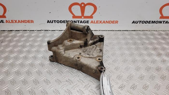 Used Engine mount Landrover Range Rover Sport (LS) 3.6 TDV8 32V Price € 50,00 Margin scheme offered by Alexander Autodemontage