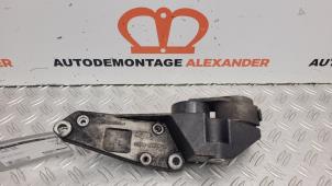 Used Drive belt tensioner Ford Mondeo IV 1.8 TDCi 125 16V Price on request offered by Alexander Autodemontage