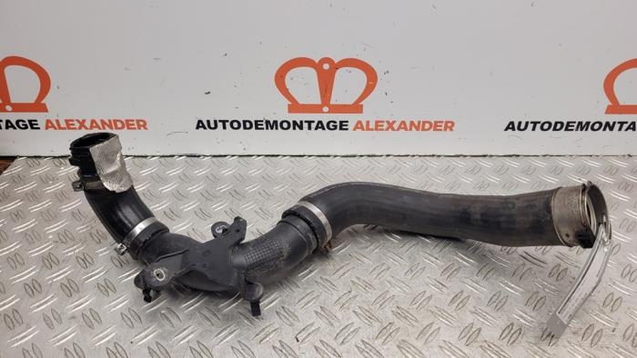 Używane Przewód Turbo Renault Clio IV (5R) 0.9 Energy TCE 90 12V Cena € 30,00 Procedura marży oferowane przez Alexander Autodemontage