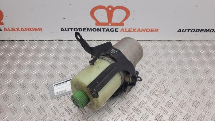 Lenkkraftverstärker Pumpe van een Skoda Fabia II (5J) 1.2i 12V 2013