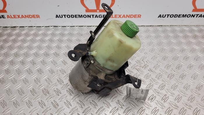 Lenkkraftverstärker Pumpe van een Skoda Fabia II (5J) 1.2i 12V 2013