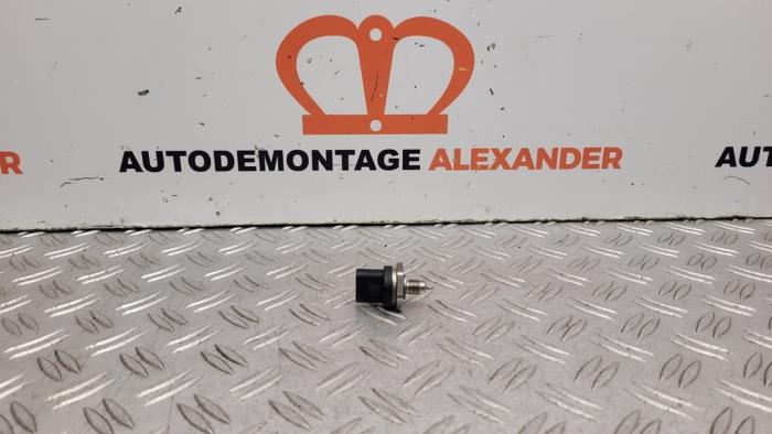 Begagnade Bränsletryckssensor Mercedes C (W204) 2.2 C-200 CDI 16V BlueEFFICIENCY Pris på förfrågan erbjuds av Alexander Autodemontage