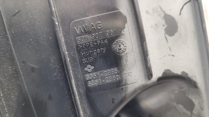 Fuse box from a Volkswagen Golf VII (AUA) 1.6 TDI 16V 2014