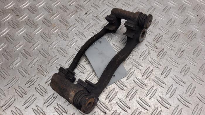 Rear brake calliperholder, left from a Mercedes-Benz Sprinter 3,5t (906.13/906.23) 211 CDI 16V 2016