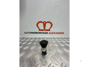 Used 12 volt connection Citroen C3 (SC) 1.2 12V Vti Price on request offered by Alexander Autodemontage