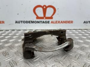 Used Front brake calliperholder, right Peugeot 108 1.0 12V Price on request offered by Alexander Autodemontage
