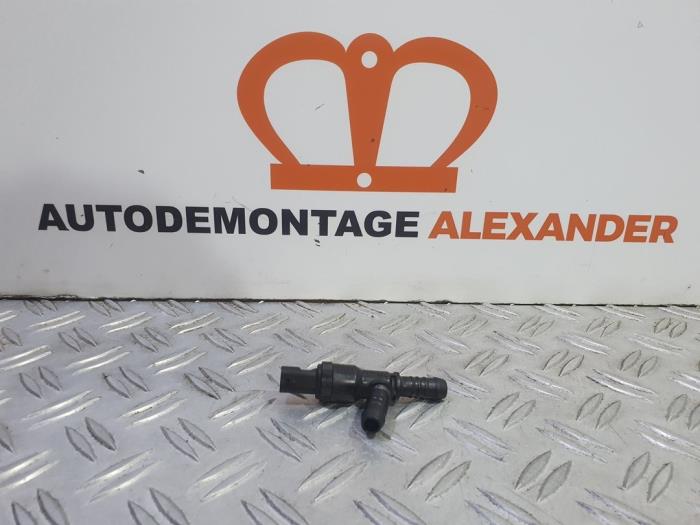 Gebrauchte Kraftstoffleitung Volkswagen Golf VII (AUA) 1.6 TDI 16V Preis auf Anfrage angeboten von Alexander Autodemontage