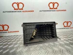 Gebrauchte Luftfiltergehäuse Nissan X-Trail (T30) 2.2 dCi 16V 4x2 Preis auf Anfrage angeboten von Alexander Autodemontage
