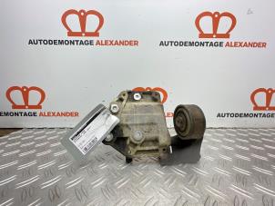 Begagnade Fäste, luftkonditionering Mitsubishi L-200 2.4 Clean Diesel 4WD Pris på förfrågan erbjuds av Alexander Autodemontage