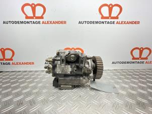 Używane Pompa oleju napedowego Audi A6 Avant (C5) 2.5 TDI V6 24V Cena € 400,00 Procedura marży oferowane przez Alexander Autodemontage
