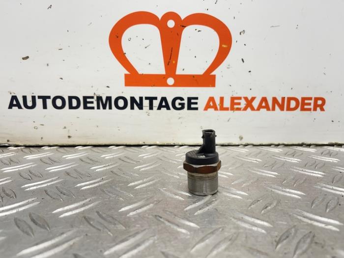 Usagé Limiteur de pression carburant Volkswagen Golf VI (5K1) 1.4 TSI 160 16V Prix € 80,00 Règlement à la marge proposé par Alexander Autodemontage