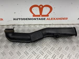 Used Air intake hose Peugeot 108 1.0 12V Price on request offered by Alexander Autodemontage