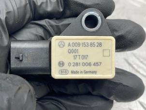 Map Sensor (Einlasskrümmer) van een Mercedes-Benz E (W213) E-200d 2.0 Turbo 16V 2017