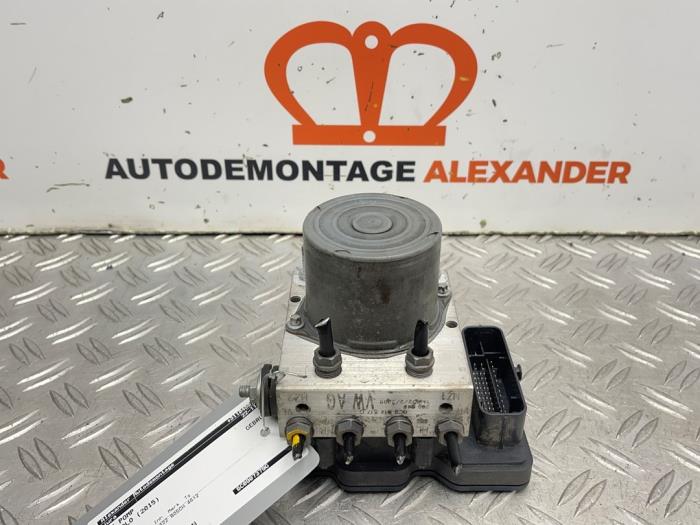 Pompa ABS Volkswagen Polo V (6R), 2009 / 2017 1.4 TDI DPF BlueMotion technology, Hatchback, Diesel, 1,422cc, 55kW (75pk), FWD, CUSA, 2014-03 / 2017-10 (Używany)