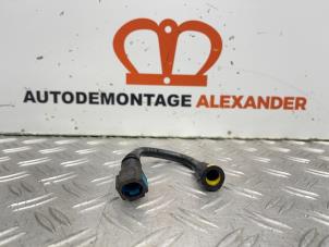 Used Fuel line Peugeot 208 I (CA/CC/CK/CL) 1.0 Vti 12V PureTech Price on request offered by Alexander Autodemontage