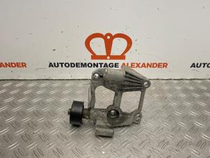 Used Alternator upper bracket Peugeot 208 I (CA/CC/CK/CL) 1.0 Vti 12V PureTech Price on request offered by Alexander Autodemontage